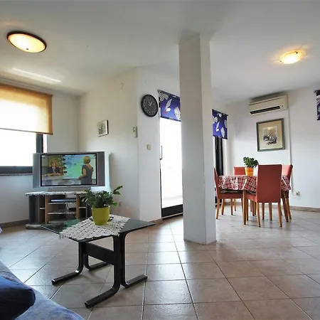 Apartment Blazevic Cimizin Porec